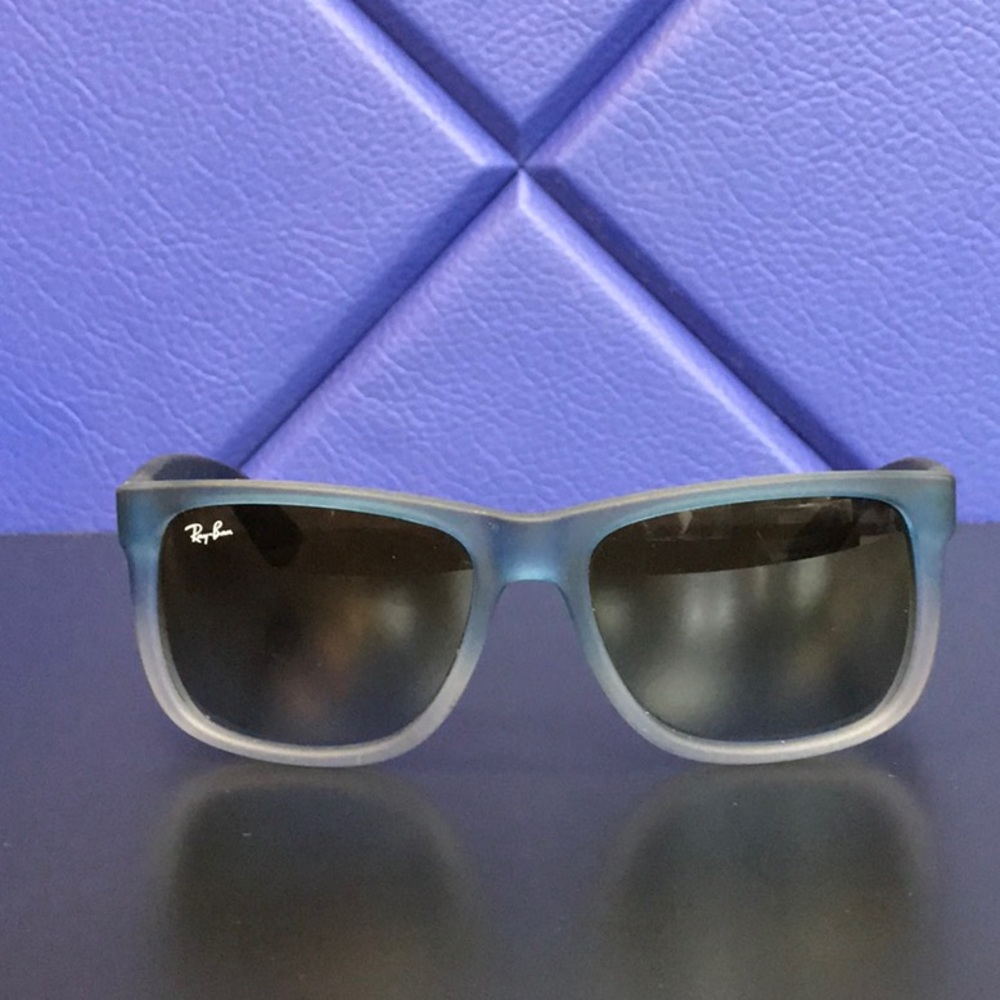 🤩 Special Edition Ray Bans